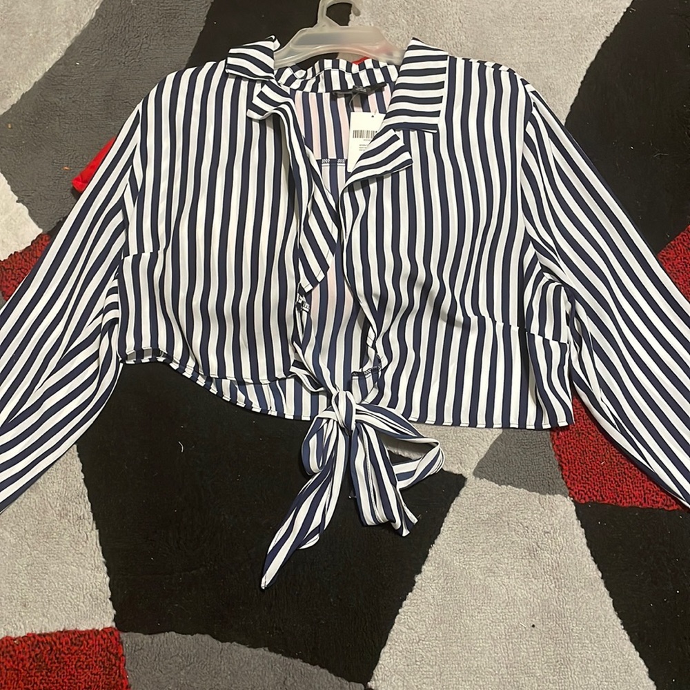 Stripped cropped tye up blouse from forever 21
